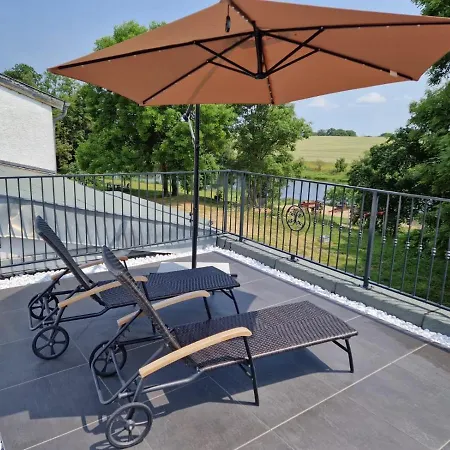 Appartement Mit Kamin Und Traumhafter Dachterrasse Mit Weitblick In *