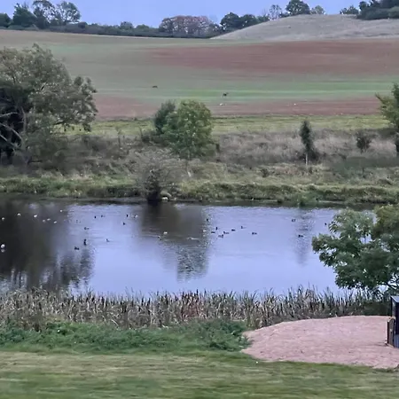 Lejlighed Mit Kamin Und Traumhafter Dachterrasse Mit Weitblick In *