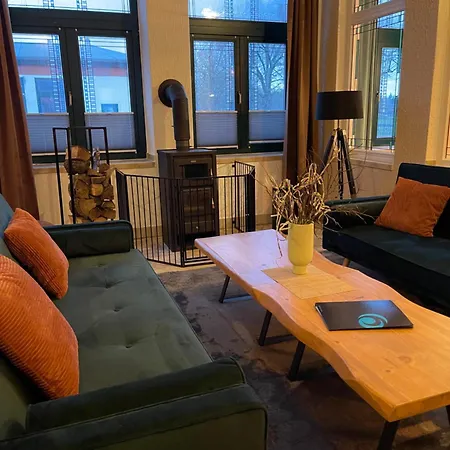 Mit Kamin Und Traumhafter Dachterrasse Mit Weitblick In