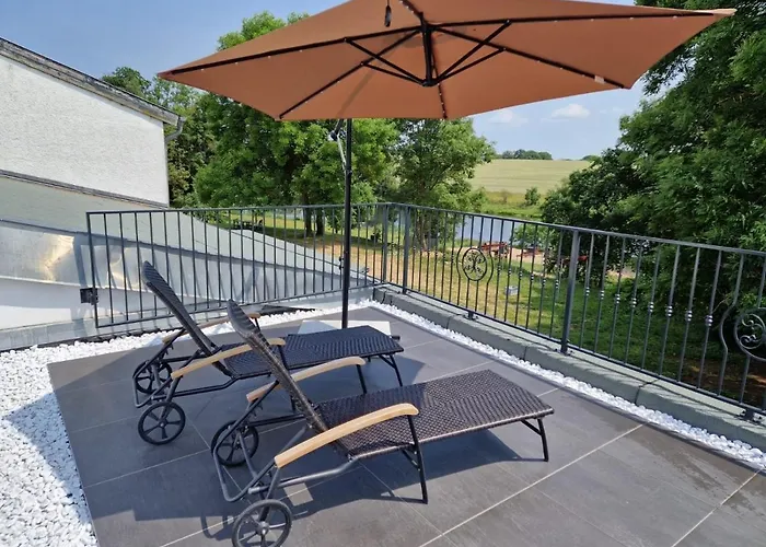 Apartment Mit Kamin Und Traumhafter Dachterrasse Mit Weitblick In *